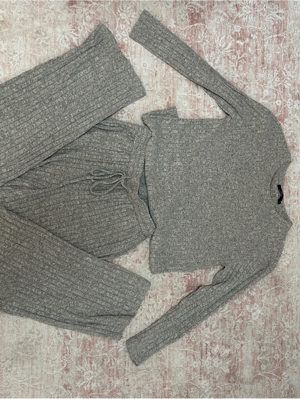 Cozy Ribbed lounge set - Picture 3 of 3